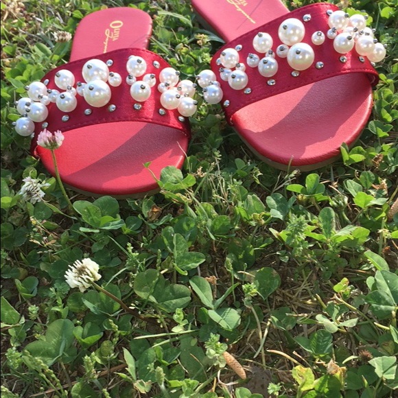 🟢🔴⚪️Pearl Slide Shoes! 🟢🔴⚪️ - Picture 8 of 8